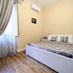 Camera con letto king size